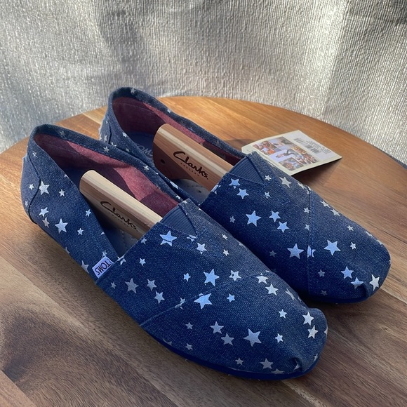 TOMS Wmn Classic Navy Stars Size 10 - Picture 4 of 9